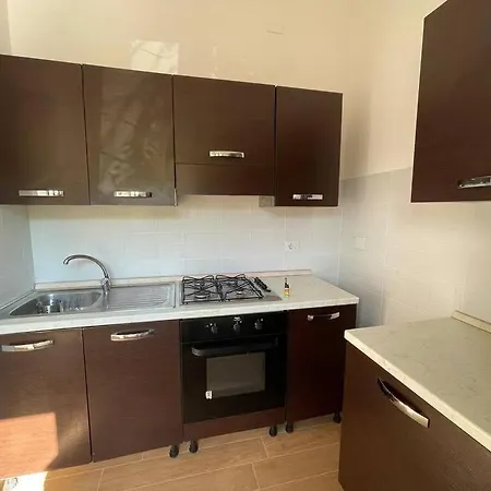 Holiday home Il Glicine Di Luna