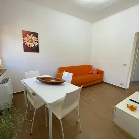 Holiday home Il Glicine Di Luna *